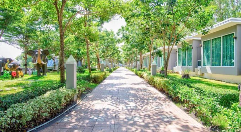 Thaiasia Goldensea Resort Ayutthaya Eksteriør billede